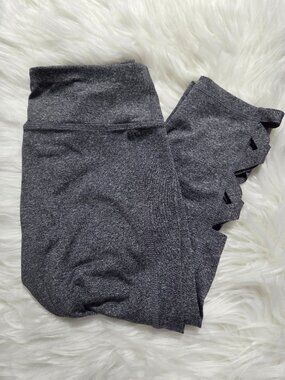 Material Girl Capri Length Leggings